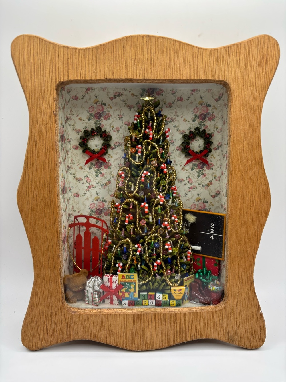 Vintage Christmas Morning Diorama Shadow Box Display Wood Retro Art Teacher